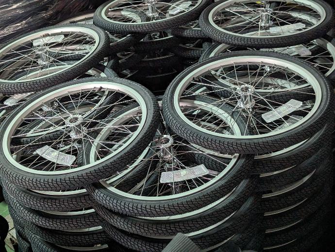 Cargo Trailer Wheel Lacing